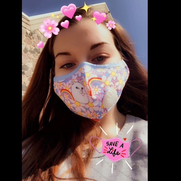 Meet your Posher, Mariah - Picture 2 of 8